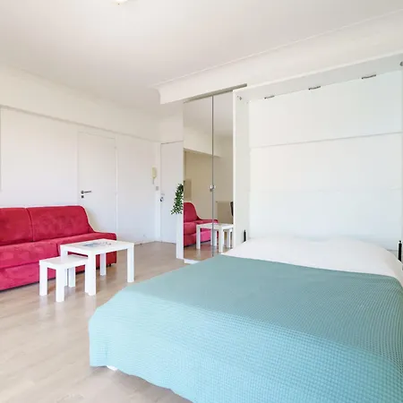 Raphael-2 By Interhome